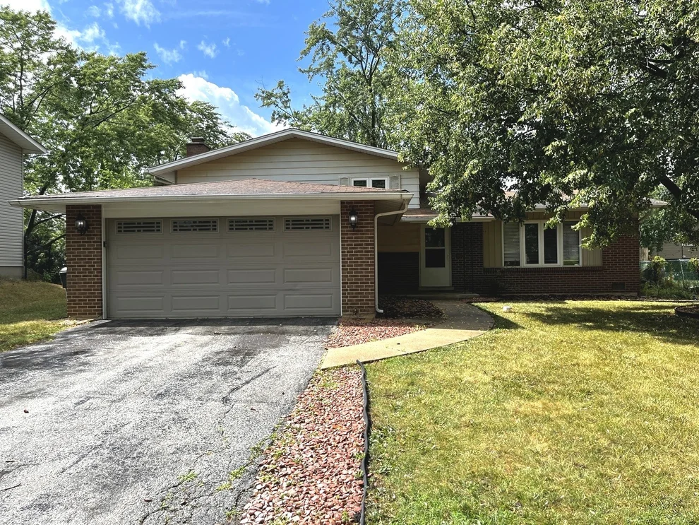 Unit for sale at 5110 Arquilla Drive, Richton Park, IL 60471