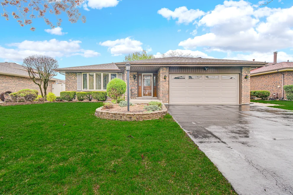 Unit for sale at 16563 Crescent Avenue, Tinley Park, IL 60477