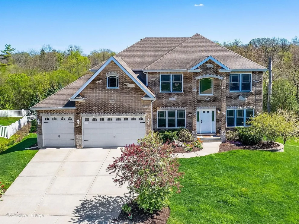 Unit for sale at 1N345 Blue Ridge Court, Wheaton, IL 60187