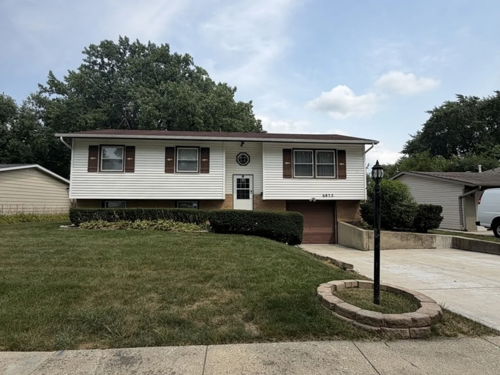 Unit for sale at 6875 Glenwood Lane, Hanover Park, IL 60133