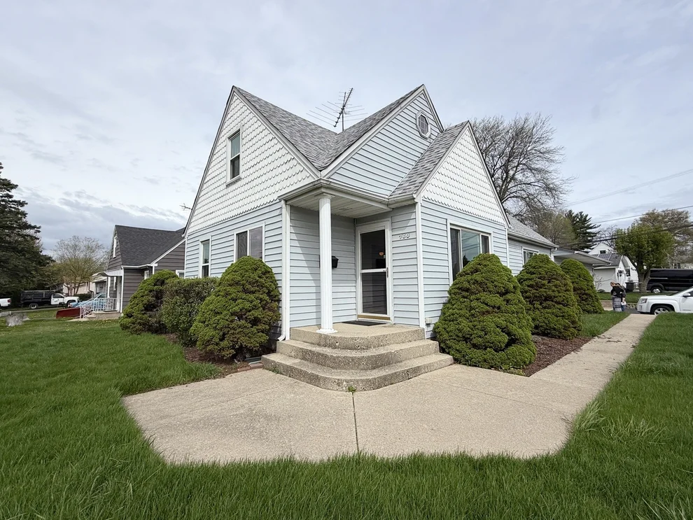 Unit for sale at 700 Warrior Drive, Round Lake Heights, IL 60073
