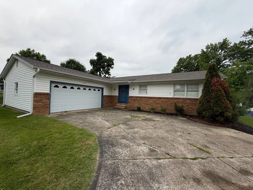 Unit for sale at 3001 Clifton Court, Marion, IL 62959