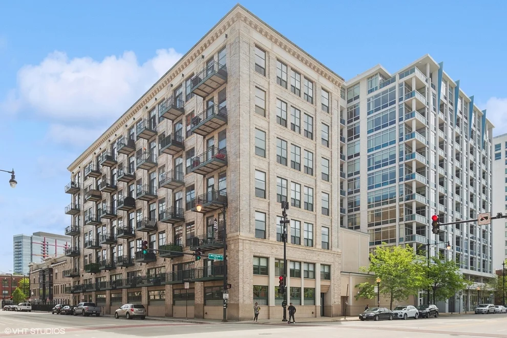 Unit for sale at 1801 S MICHIGAN Avenue, Chicago, IL 60616