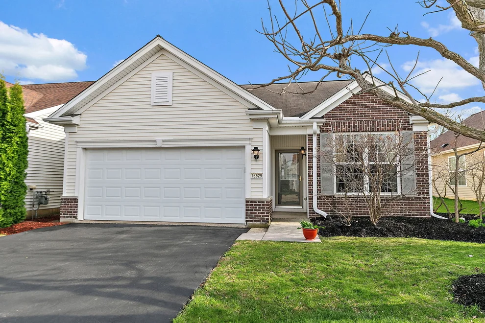 Unit for sale at 13529 Lehigh Street, Huntley, IL 60142