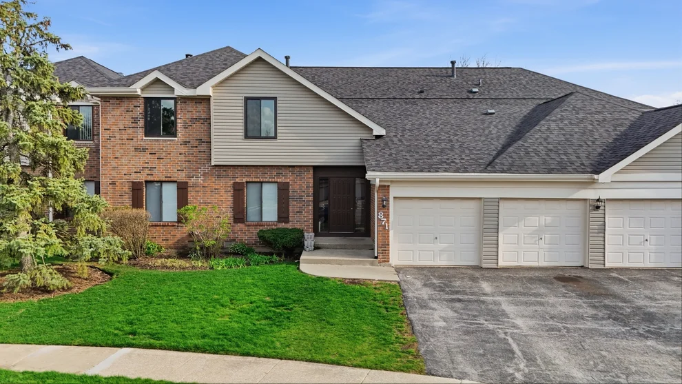 Unit for sale at 871 Cross Creek Court, Roselle, IL 60172
