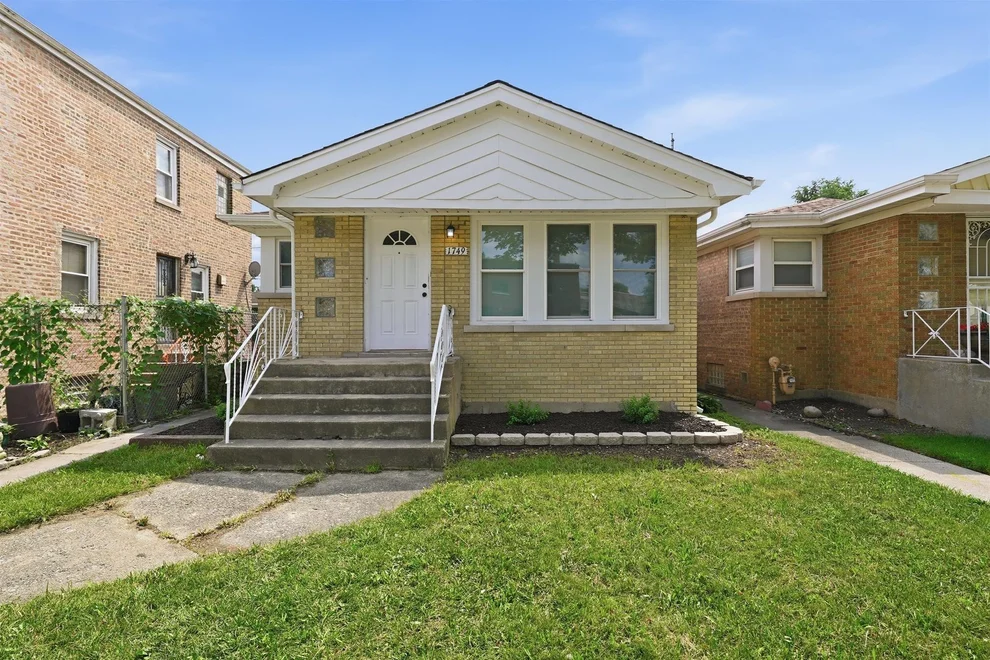 Unit for sale at 1749 W 75th Place, Chicago, IL 60620