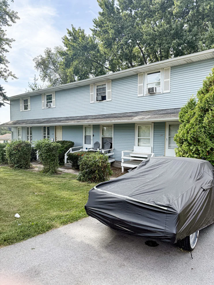 Unit for sale at 2345 E Maple Street, Kankakee, IL 60901