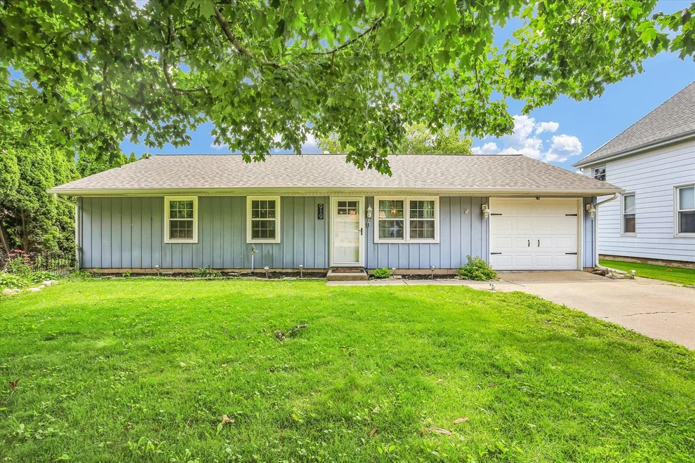 Unit for sale at 919 N Center Street, Tuscola, IL 61953