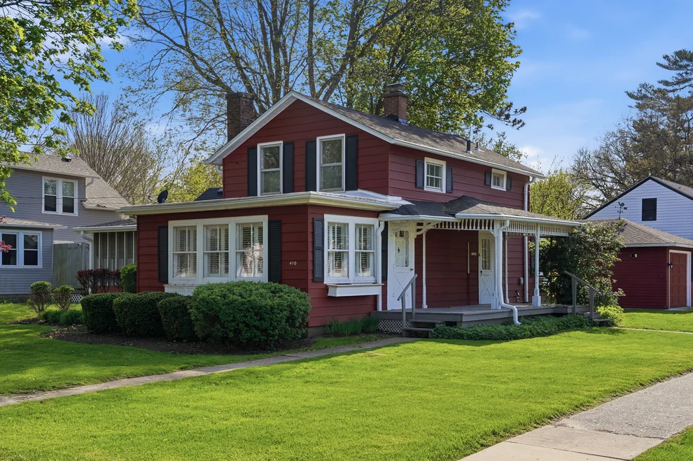 Unit for sale at 410 N 4th Street, Oregon, IL 61061