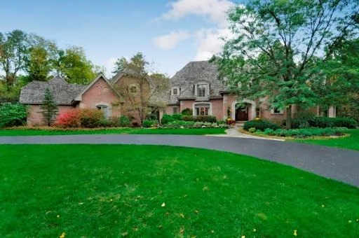Unit for sale at 1485 Abington Cambs Drive, LAKE FOREST, IL 60045