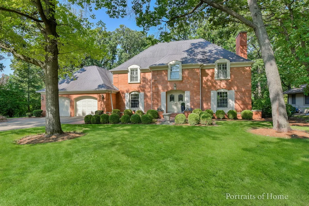 Unit for sale at 34 Sheffield Lane, Oak Brook, IL 60523