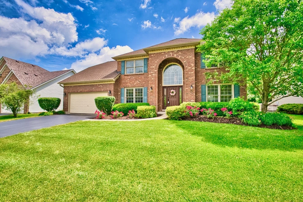 Unit for sale at 114 Rhine Avenue, Bolingbrook, IL 60490