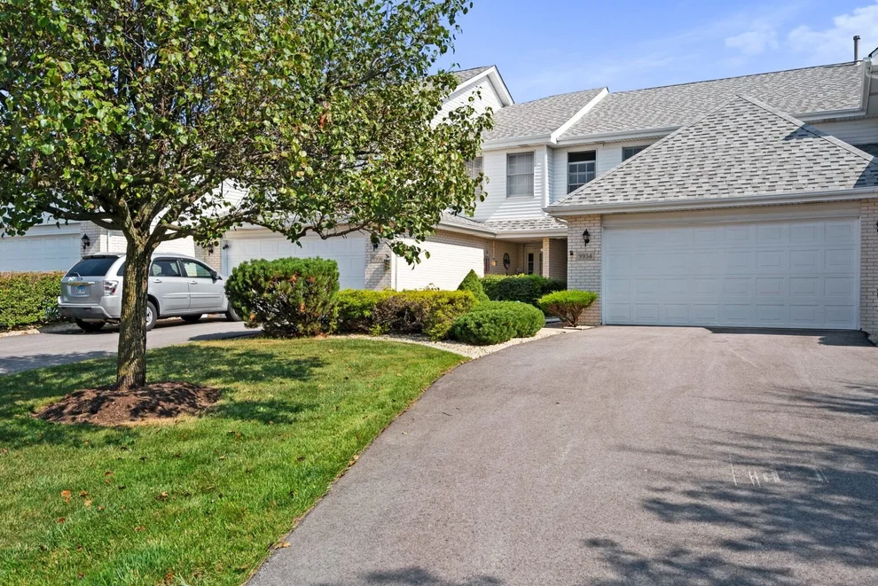 Unit for sale at 9934 Constitution Court, Orland Park, IL 60462