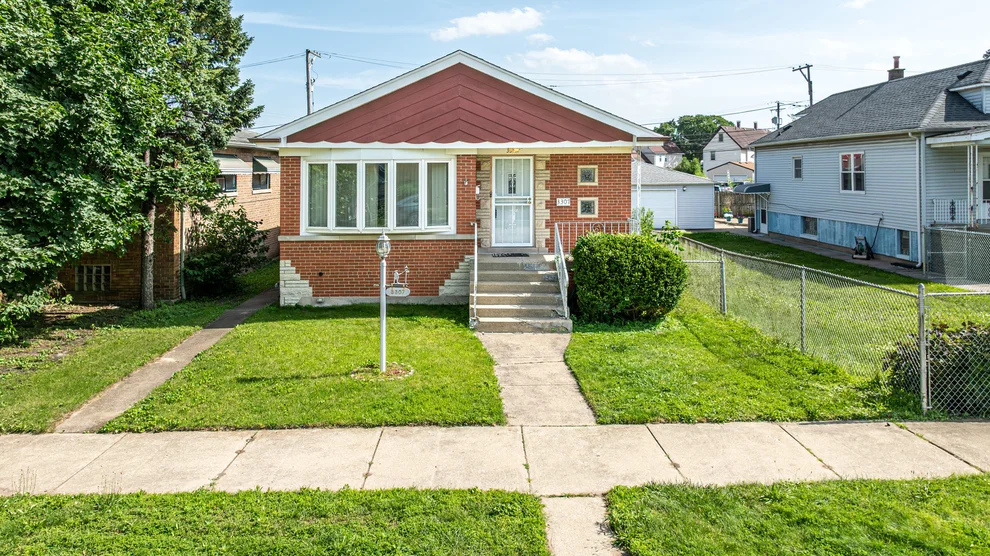 Unit for sale at 3307 E 136th Street, Chicago, IL 60633