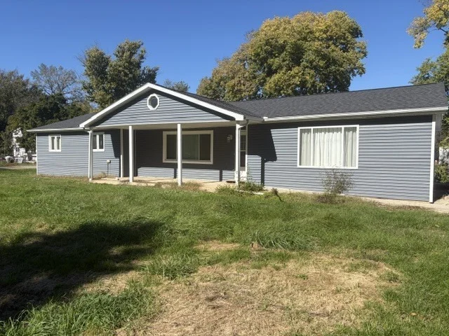 Unit for sale at 109 Douglas Street, Putnam, IL 61560