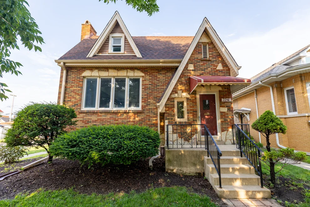 Unit for sale at 2246 Clinton Avenue, Berwyn, IL 60402