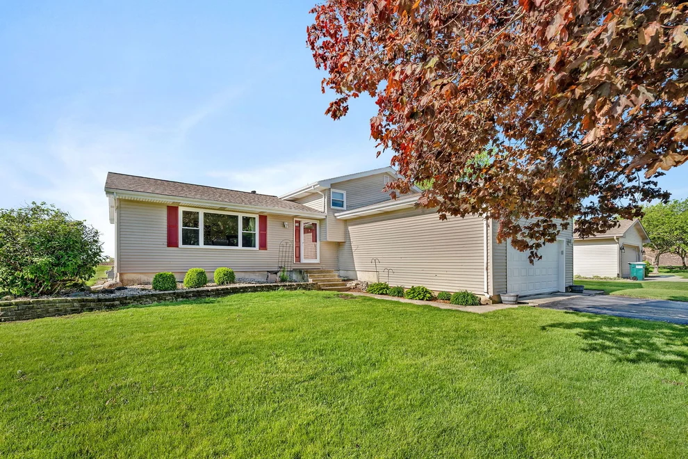 Unit for sale at 2062 W Garden Drive, Kankakee, IL 60901