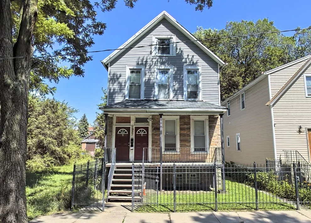 Unit for sale at 7927 S Parnell Avenue, Chicago, IL 60620