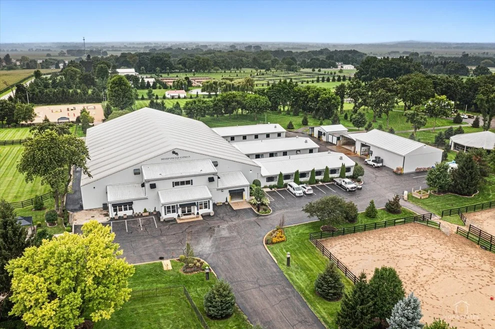 Unit for sale at 2S976 Deerpath Road, Batavia, IL 60510
