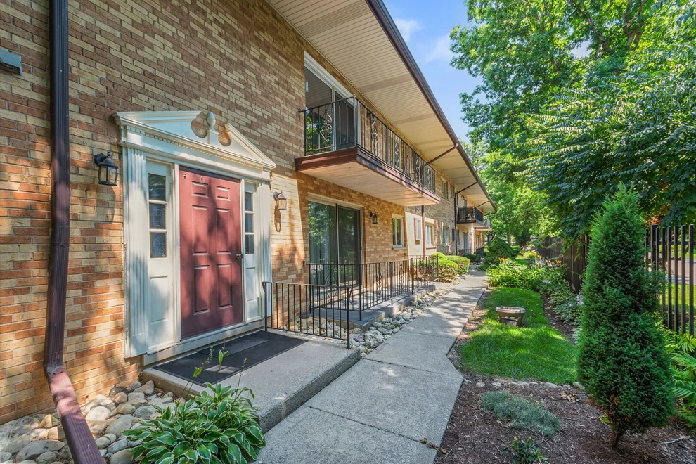 Unit for sale at 8996 Archer Avenue, Willow Springs, IL 60480