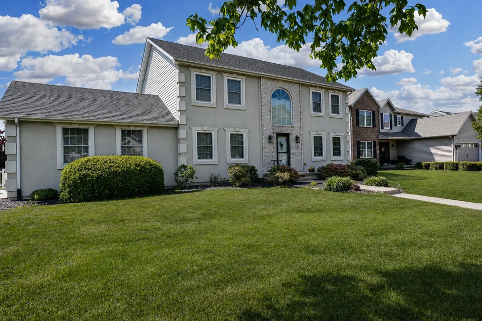 Unit for sale at 2 Bandecon Way, Bloomington, IL 61704