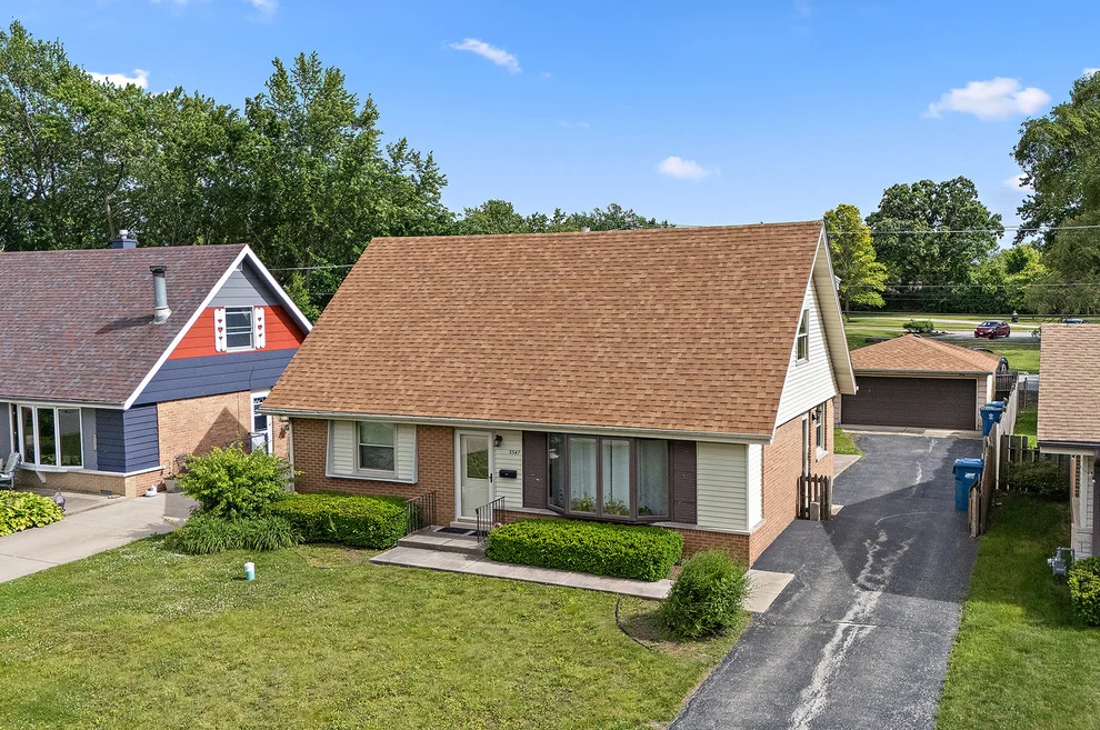 Unit for sale at 5547 Fairway Drive, Crestwood, IL 60418