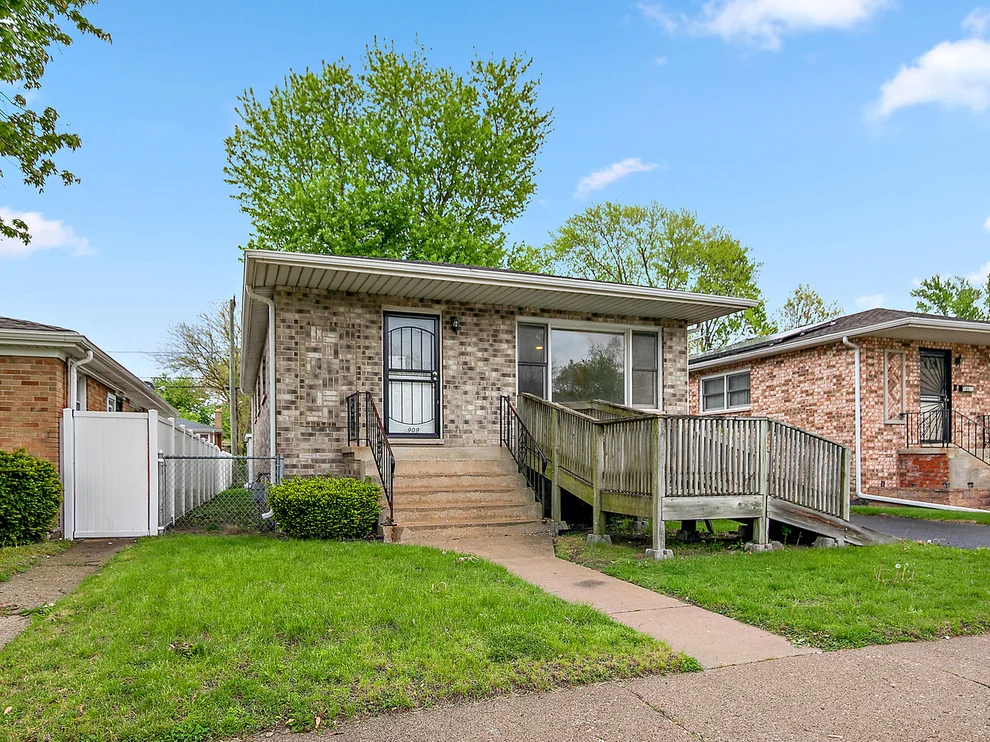 Unit for sale at 14909 Martin Luther King Jr Drive, Dolton, IL 60419