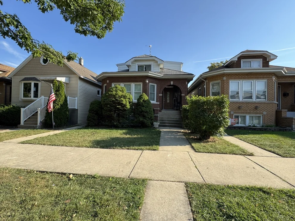 Unit for sale at 6213 W Eddy Street, Chicago, IL 60634