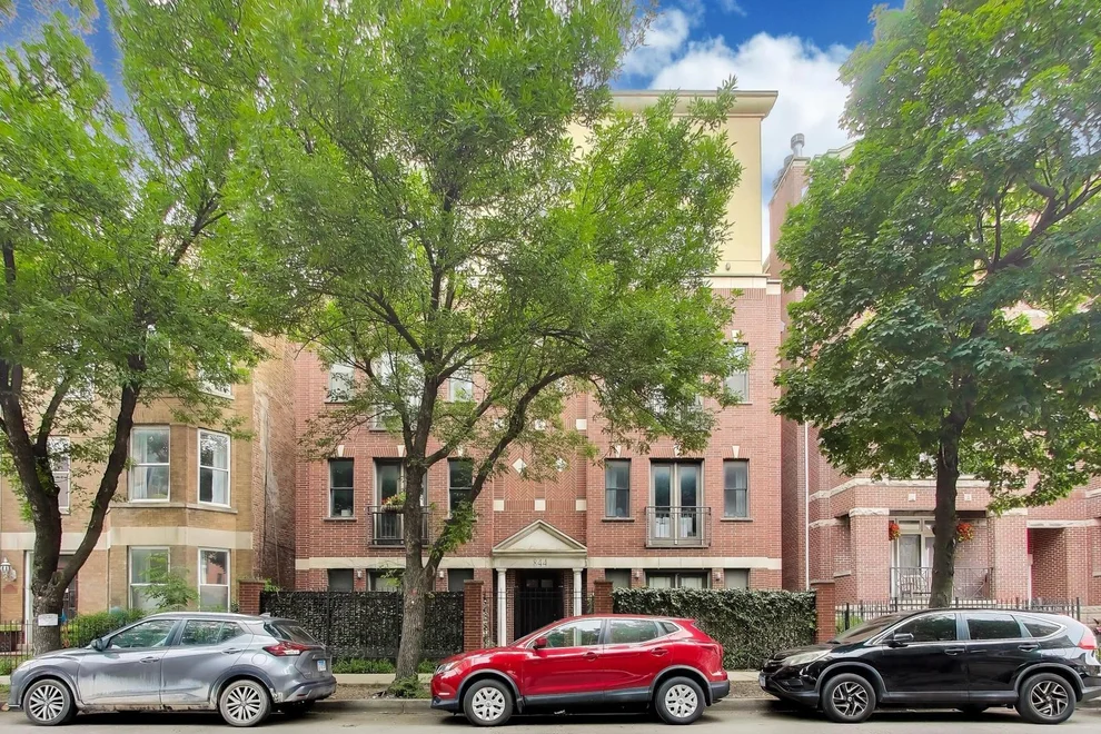 Unit for sale at 844 W Diversey Parkway, Chicago, IL 60614