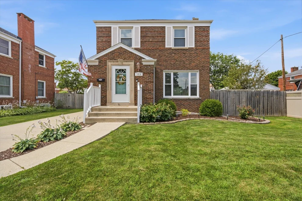 Unit for sale at 1616 Balmoral Avenue, Westchester, IL 60154