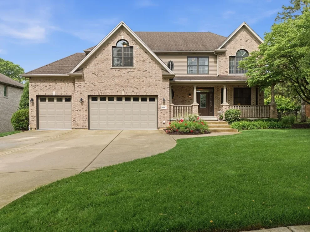 Unit for sale at 1018 S Ahrens Avenue, Lombard, IL 60148