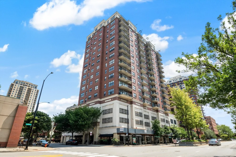 Unit for sale at 5 E 14th Place, Chicago, IL 60605