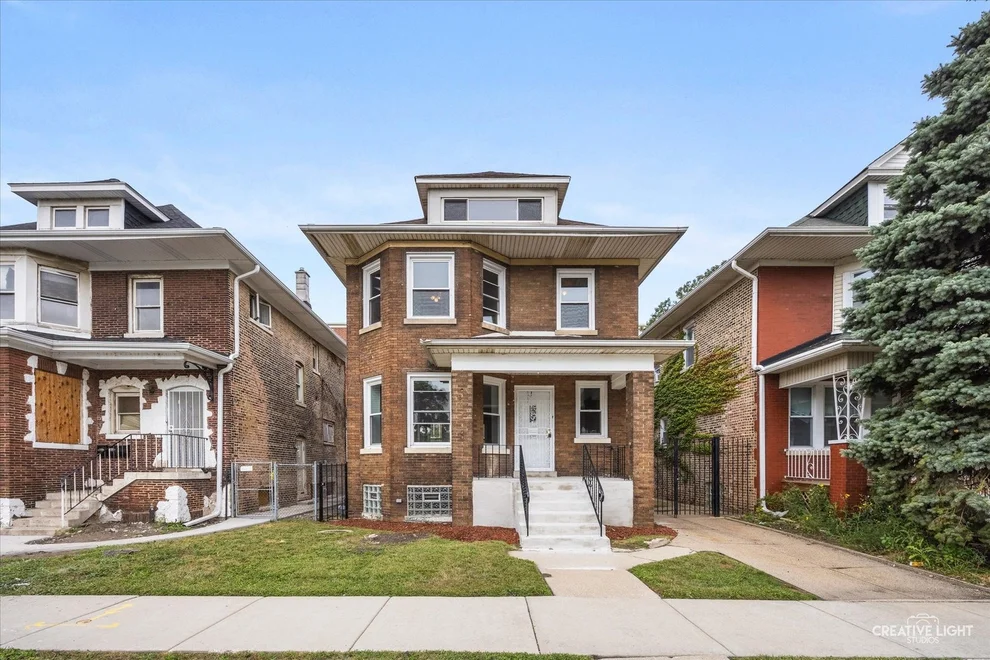 Unit for sale at 2608 E 74th Place, Chicago, IL 60649