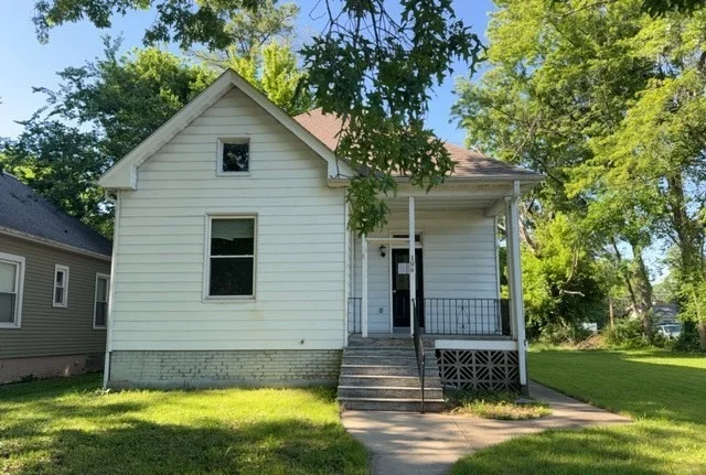 Unit for sale at 106 Hazel Avenue, Belleville, IL 62223