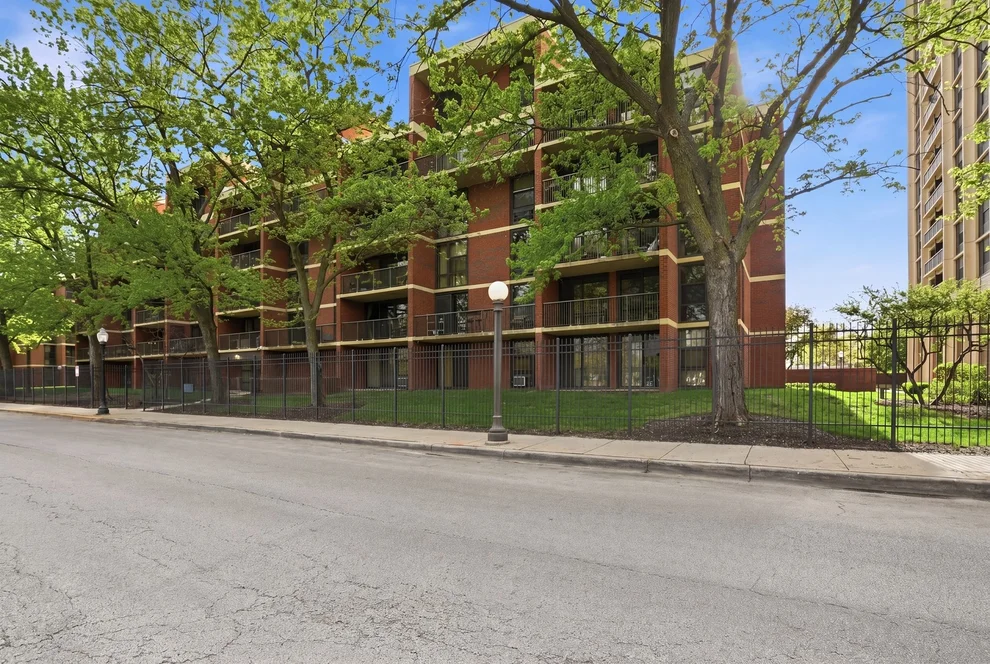Unit for sale at 3021 S MICHIGAN Avenue, Chicago, IL 60616
