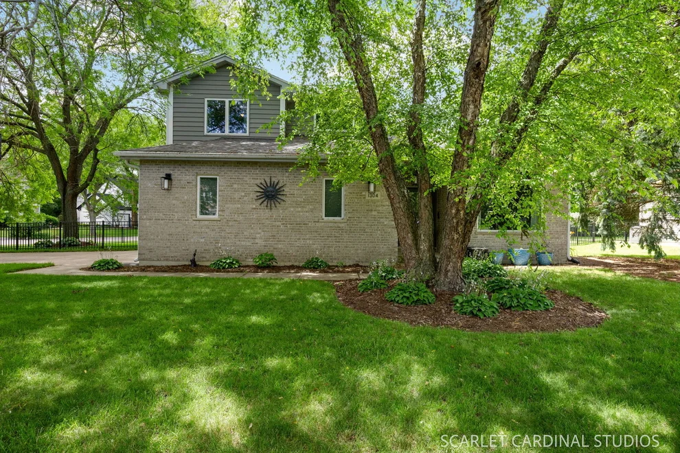Unit for sale at 1304 Clark Street, North Aurora, IL 60542