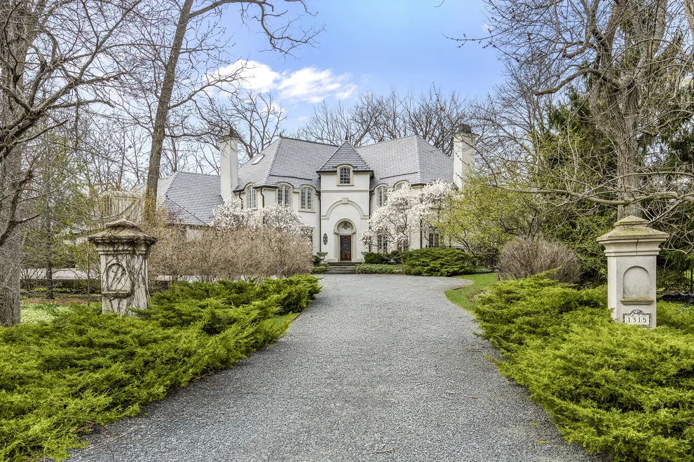 Unit for sale at 1315 Abington Cambs Drive, Lake Forest, IL 60045