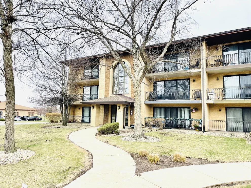Unit for sale at 7301 Evergreen Drive, Orland Park, IL 60462