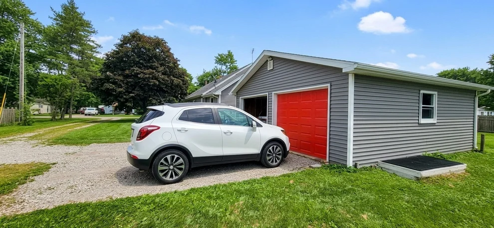 Unit for sale at 806 S Iowa Street, Ashmore, IL 62863