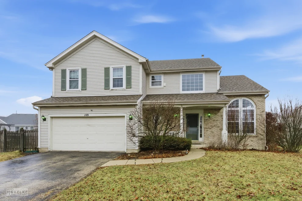 Unit for sale at 109 Old Post Road, Oswego, IL 60543