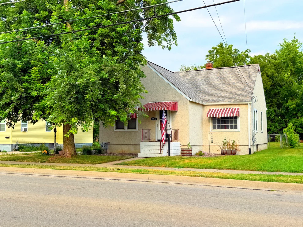 Unit for sale at 108 S Otter Creek Road, Streator, IL 61364