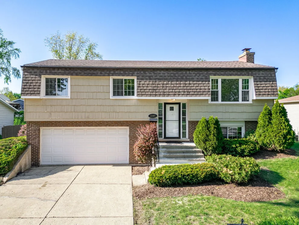 Unit for sale at 1147 Windsor Drive, Wheaton, IL 60189