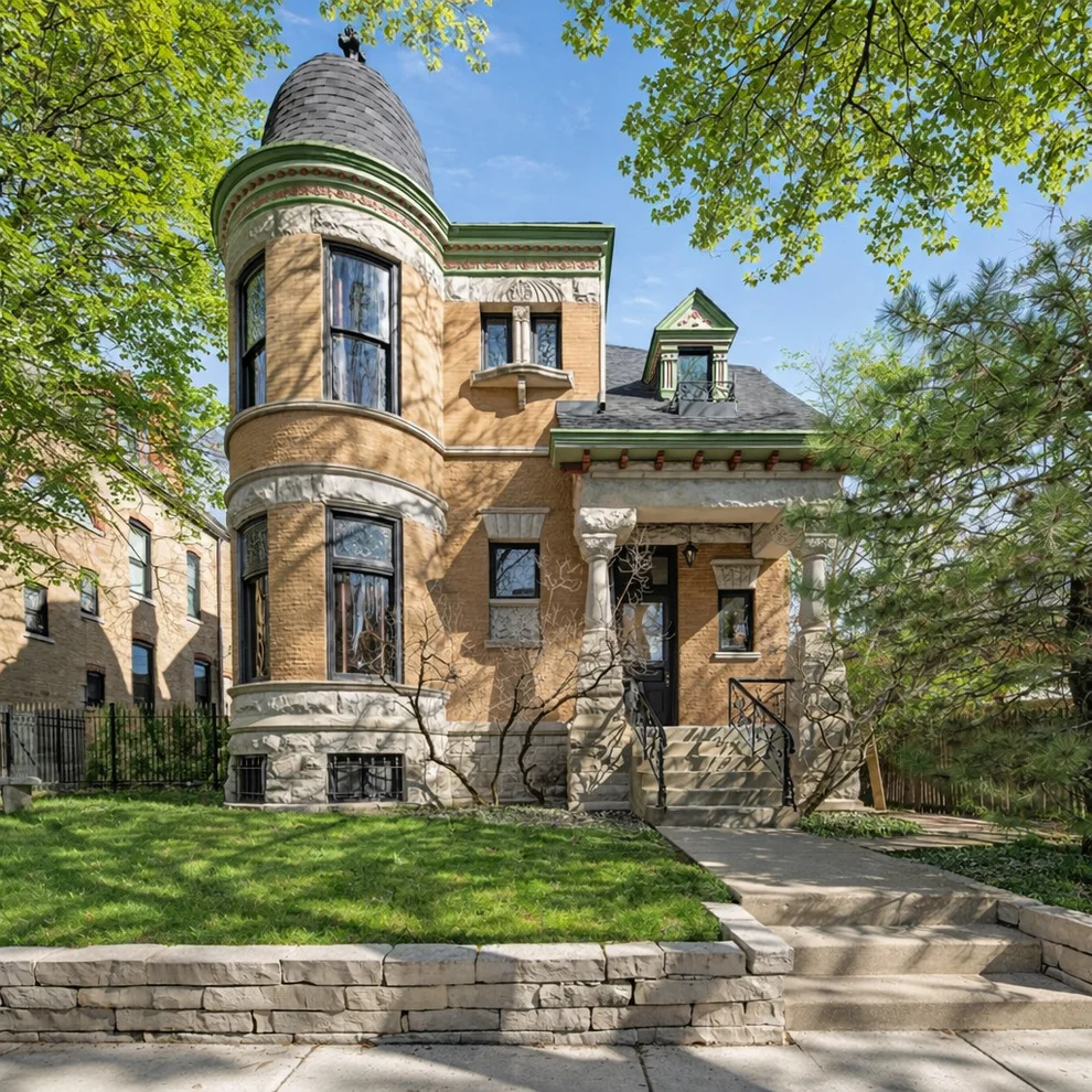 Unit for sale at 2138 W Caton Street, Chicago, IL 60647