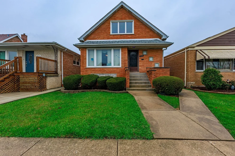 Unit for sale at 5530 S Merrimac Avenue, Chicago, IL 60638