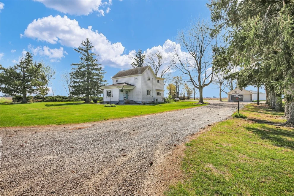 Unit for sale at 851 E County Road 750, Tuscola, IL 61953