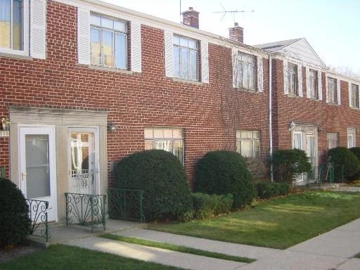 Unit for sale at 7533 N Bell Avenue, CHICAGO, IL 60645
