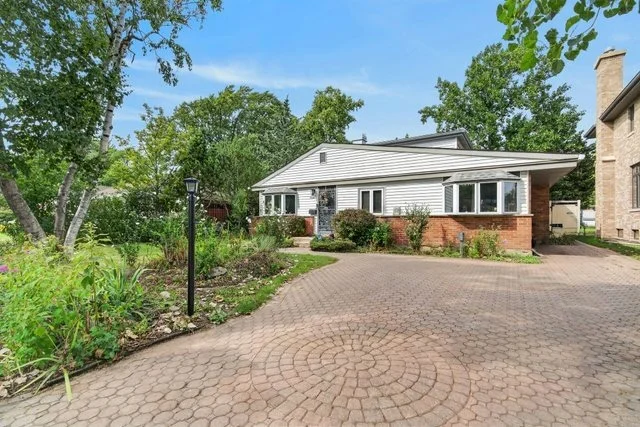 Unit for sale at 7106 Beckwith Road, Morton Grove, IL 60053
