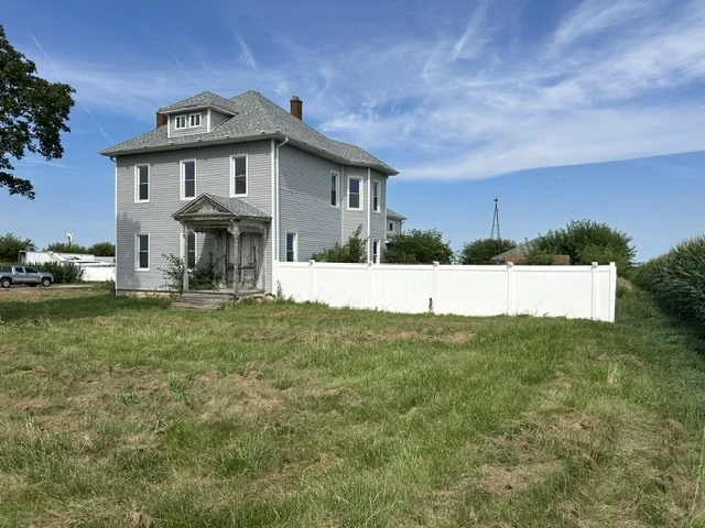 Unit for sale at 16296 Il-47, Newark, IL 60541