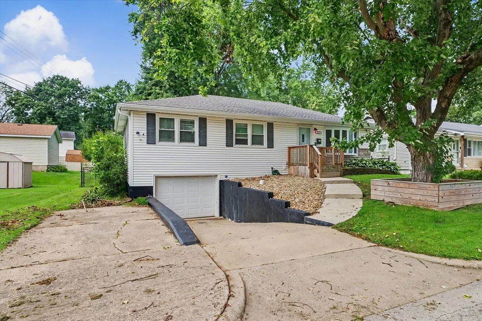 Unit for sale at 49 Colorado Drive, Decatur, IL 62526