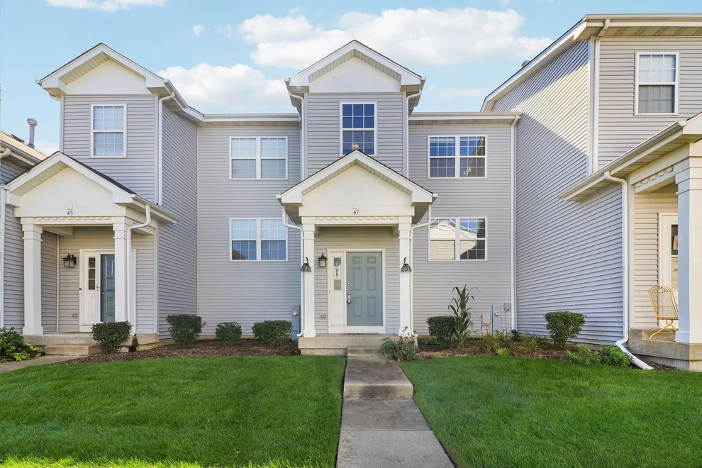 Unit for sale at 47 W Big Horn Drive, Hainesville, IL 60073